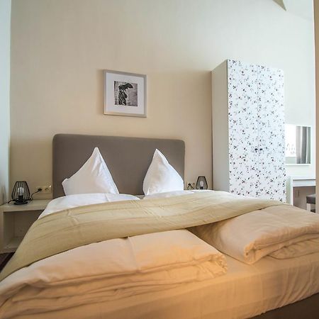4Bdr Historical Spirit Apt By Ruterra Prague Luaran gambar